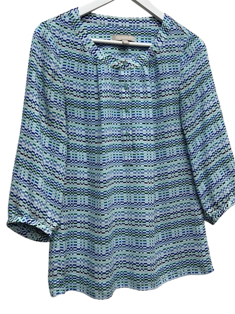 Banana Republic Blue and Green Geometric Scoop Neck Blouse - Picture 2 of 10